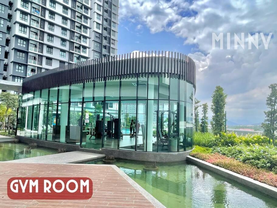 Apartment Parkland Batu 11 Near Mrt 5-6pax Free Parking *