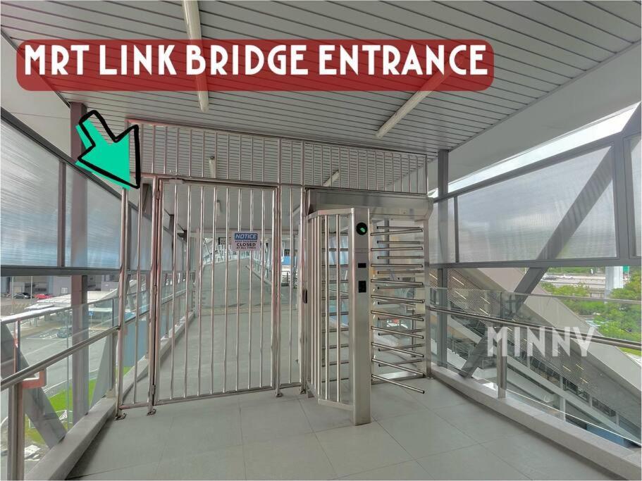 Parkland Batu 11 Near Mrt 5-6pax Free Parking